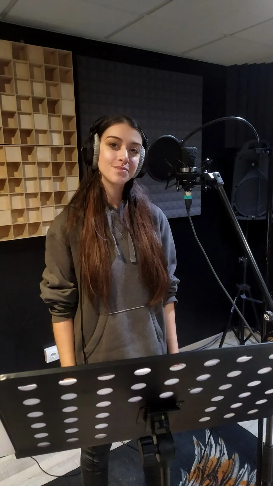 Aida (Cuarta Xusta) en el estudio de Xonix Records