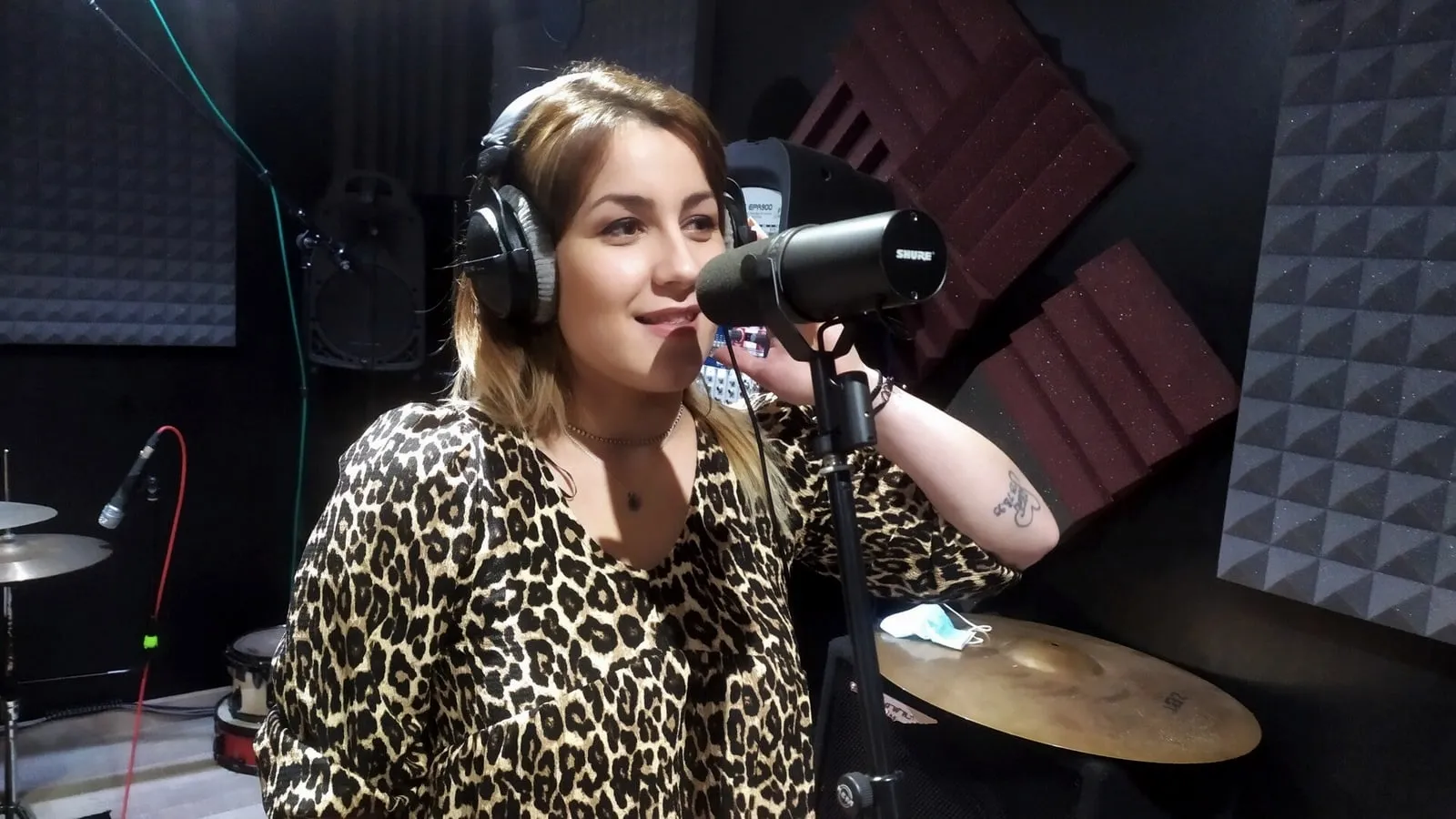 Ariadna Moore en el estudio de Xonix Records