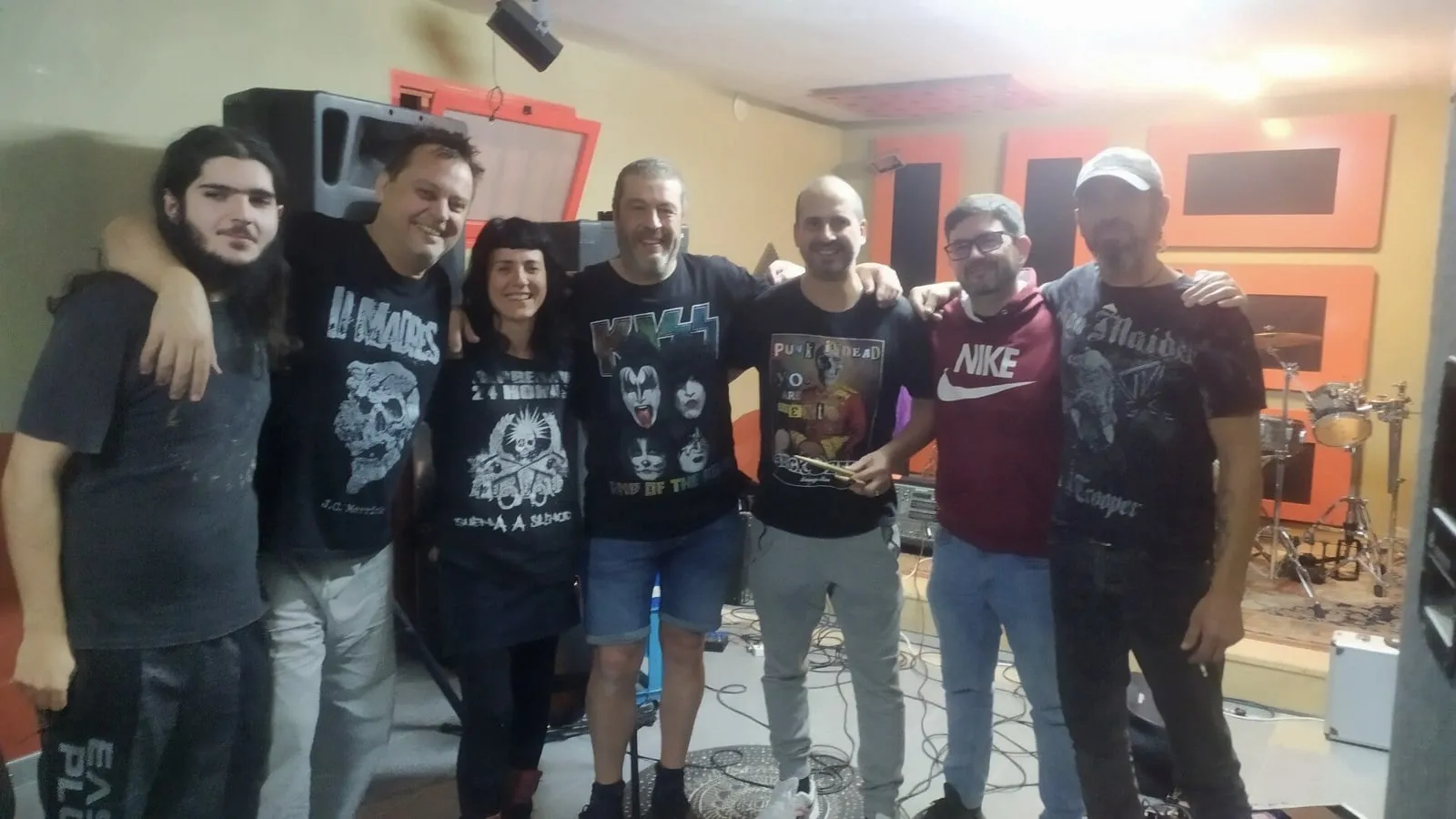 Azarug en el estudio de Xonix Records