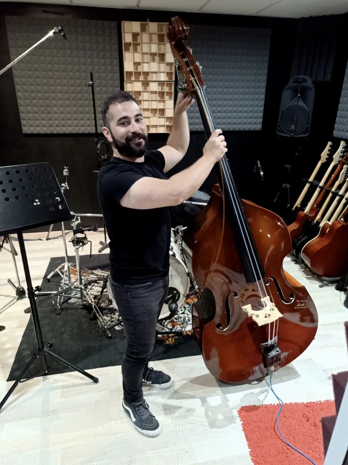Borja (Mad Martin Trío) en el estudio de Xonix Records