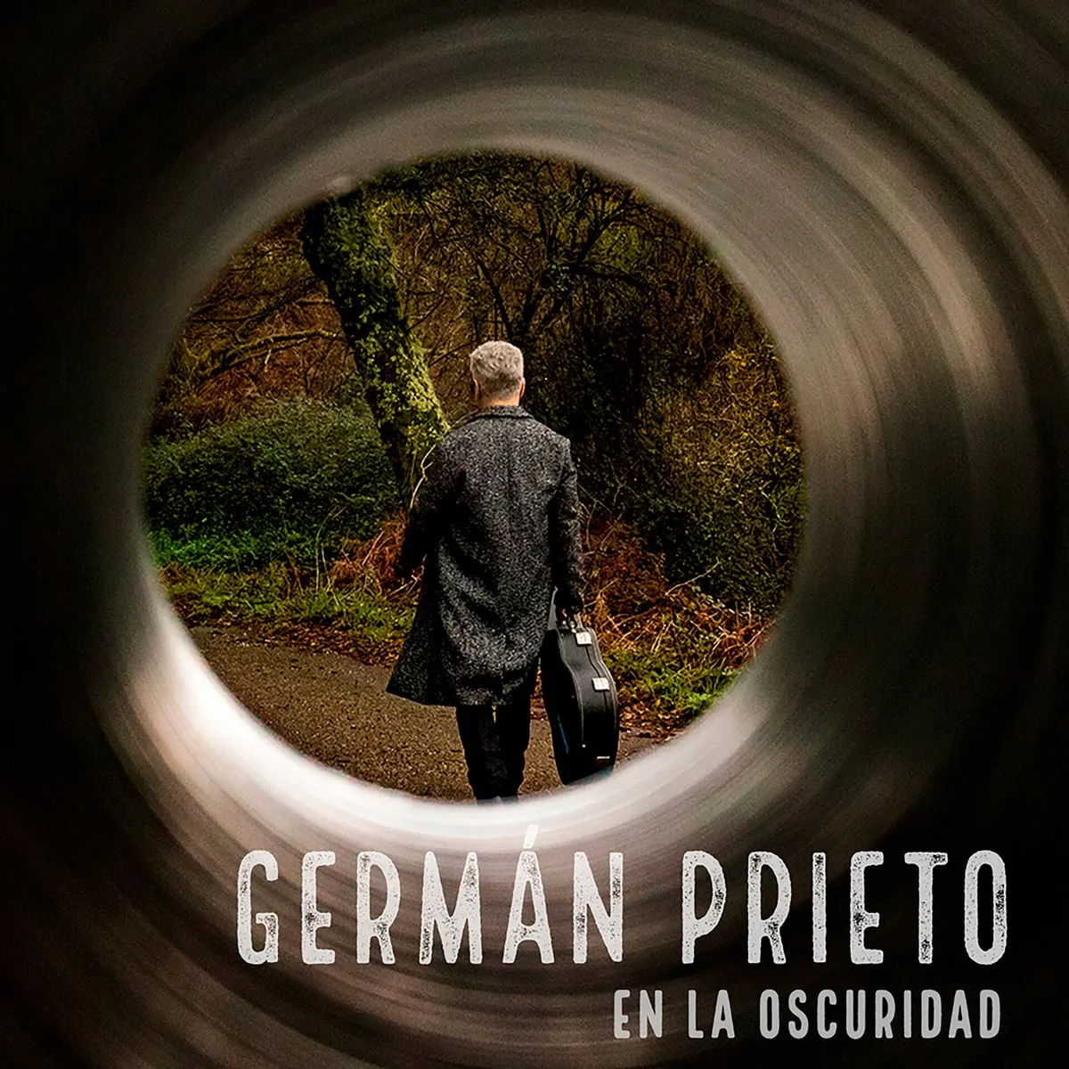 Portada de «En la oscuridad» de Germán Prieto