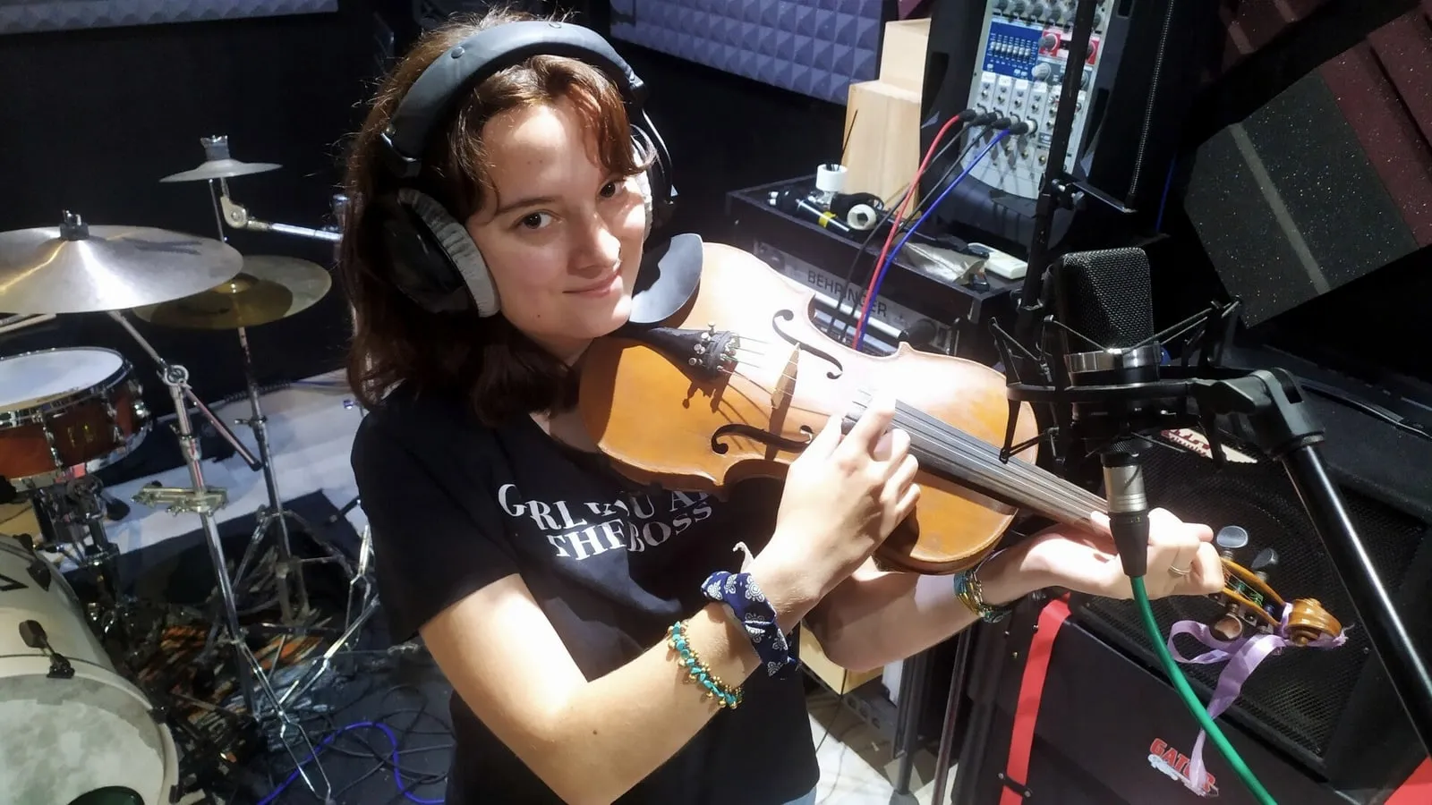 Isaura Framil (Sondeseu) en el estudio de Xonix Records