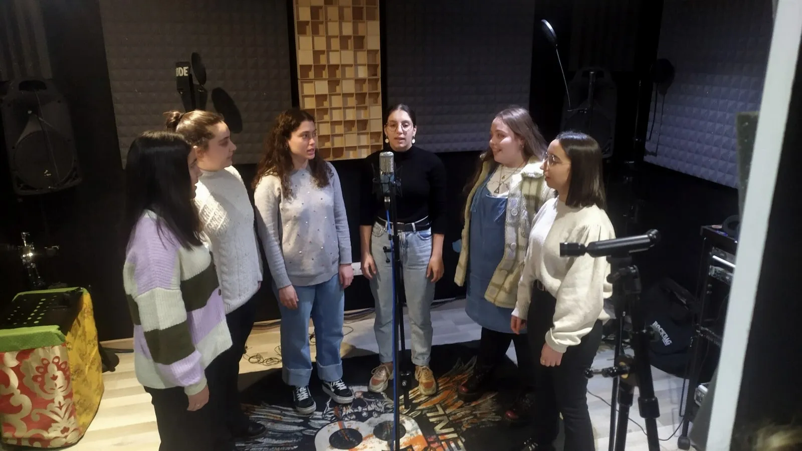 Lina e Lola en el estudio de Xonix Records