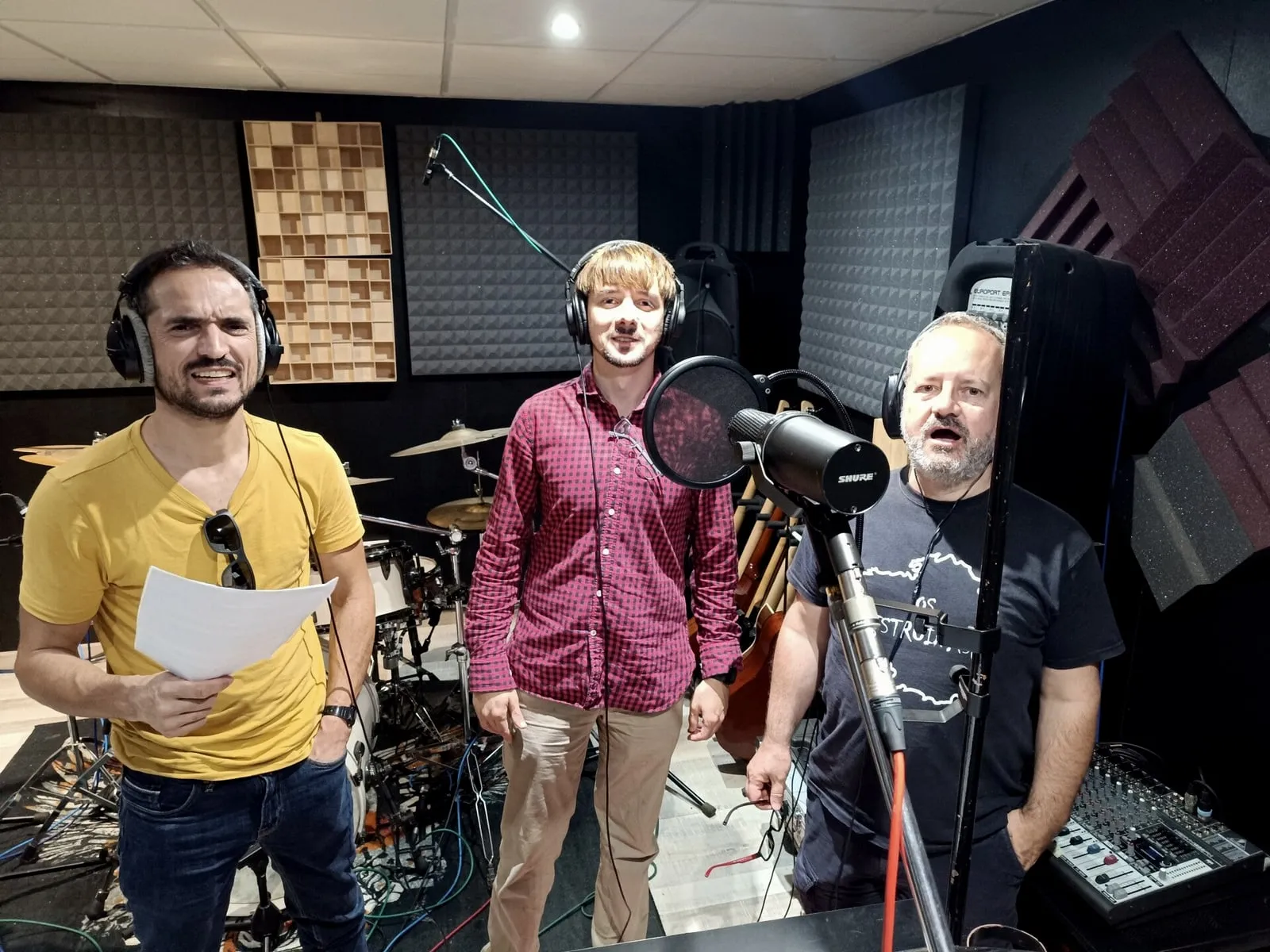 Os Estróinas en el estudio de Xonix Records