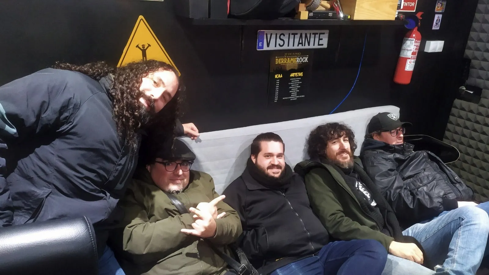 The Buyakers en el estudio de Xonix Records